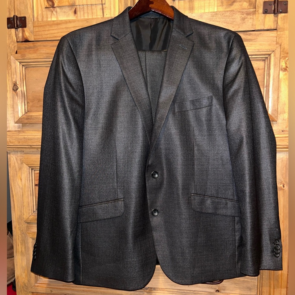 Men's Charcoal Gray Two-Button Suit